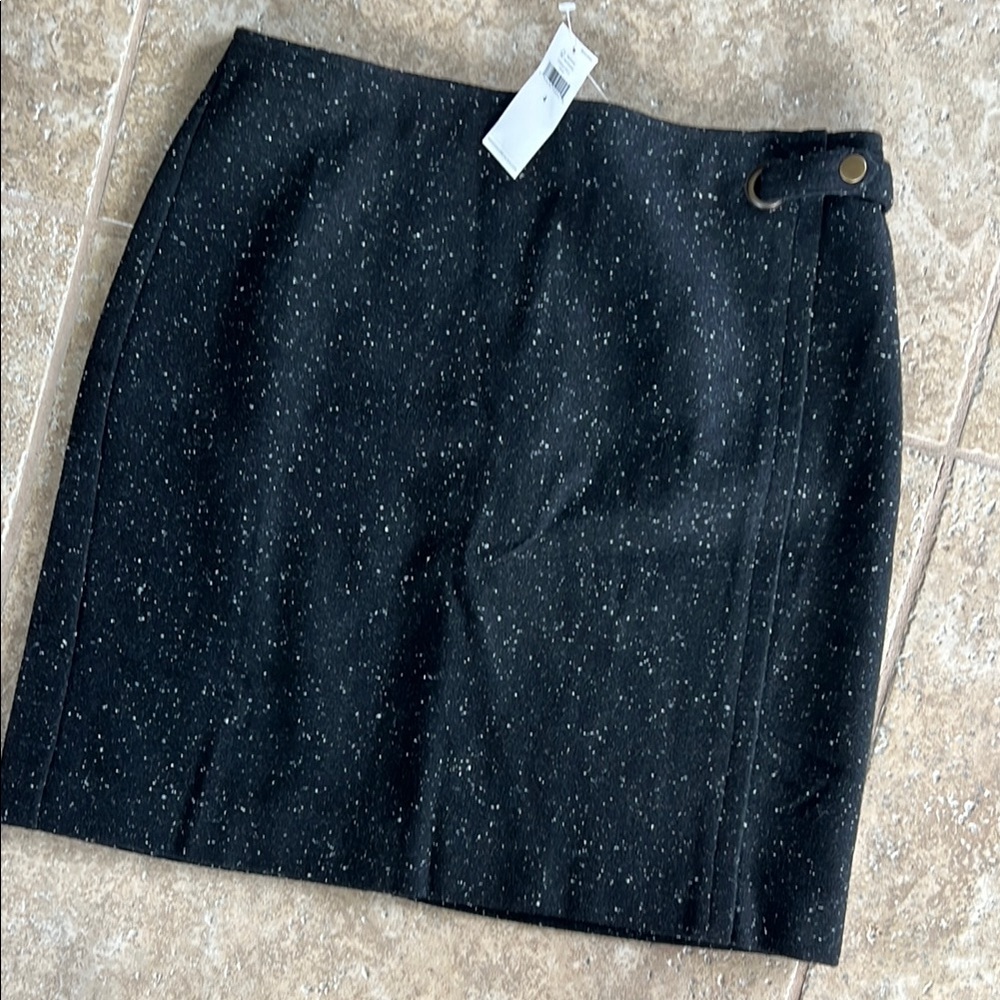 Elegant Black Speckled Tweed Skirt NWT